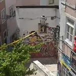 Try Mouraria Lisboa