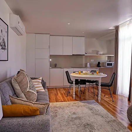 Try Mouraria Apartament Lizbona