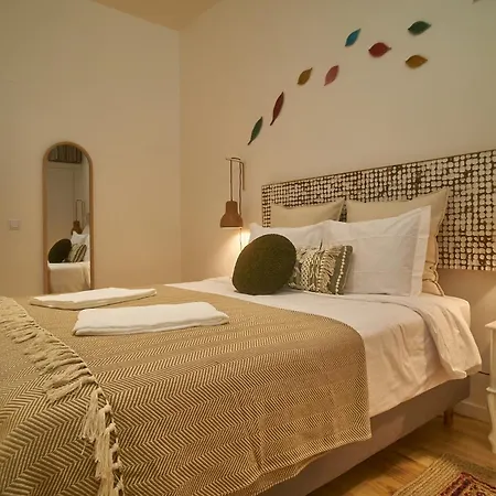 Try Mouraria Lizbona