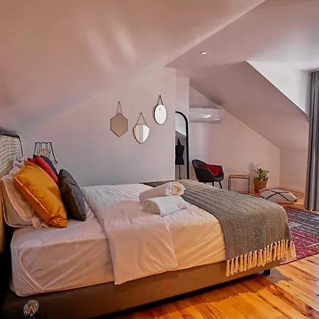 Try Mouraria * Lizbona