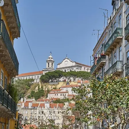 Try Mouraria * Lissabon