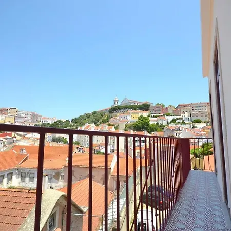 Try Mouraria Апартаменти