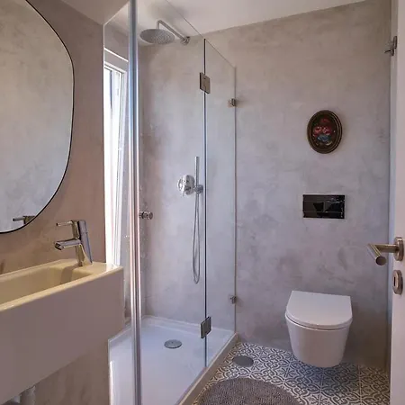 Try Mouraria Апартаменти