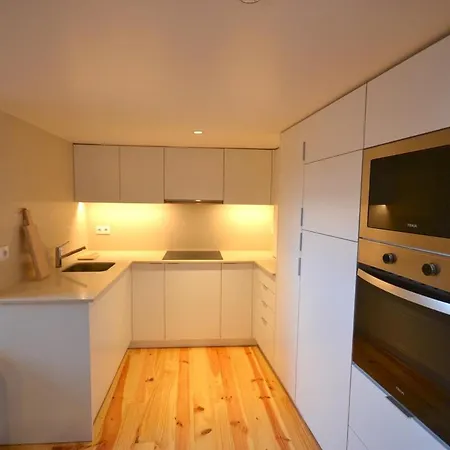 Try Mouraria Апартаменти *